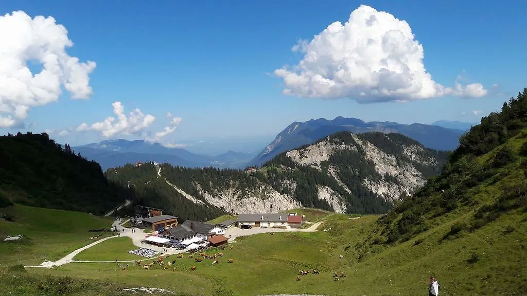 Gasthof Zum Rassen Garmisch-Partenkirchen Guest house